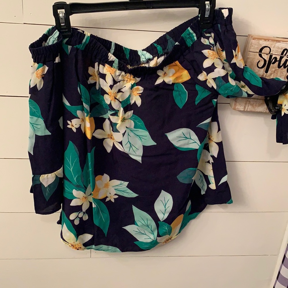 Medium off shoulder navy blue /flowers shirt